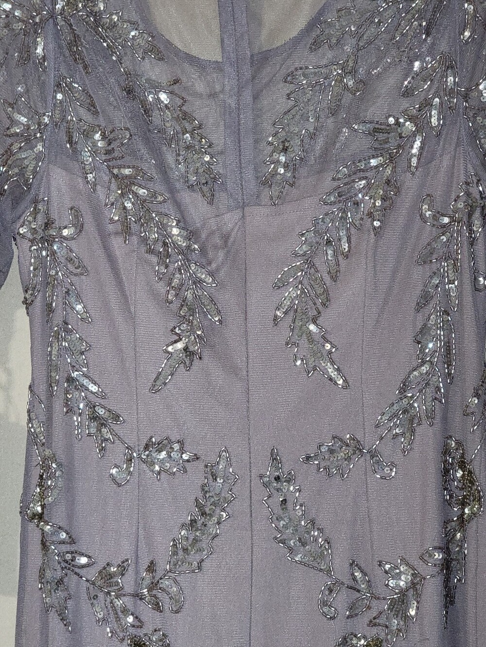 Papell Boutique - NWT - Fitted Elegant Lilac Beaded Evening Gown Dress - Size 8
